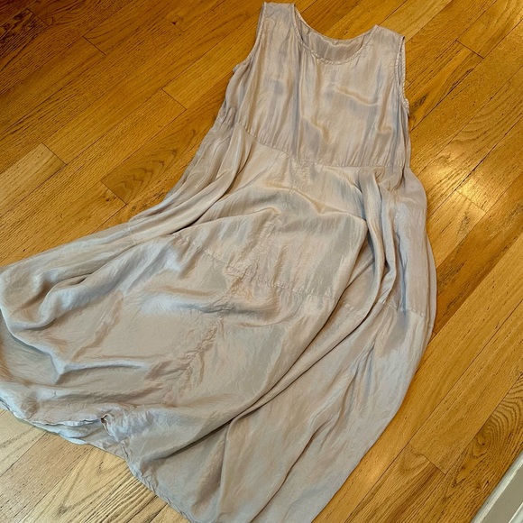 Privatsachen Light Taupe Silk Cocoon Dress, one size - Picture 4 of 15